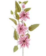Une tige de Fleur Artificielle Clématite 81 cm vieux rose, avec trois fleurs de clématite vieux rose, un bouton rose fermé et plusieurs feuilles vertes, sur fond blanc.