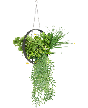 La fougère artificielle suspendue UV 30 cm en anneau noir est une jardinière ronde suspendue en métal avec des feuilles de fougère vertes artificielles luxuriantes, des feuilles traînantes et une chaîne argentée, sur un fond blanc.