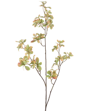La Branche de fleur artificielle 112 cm verte possède une tige fine et ramifiée avec des grappes de feuilles vertes rose clair et crème sur un fond uni blanc.