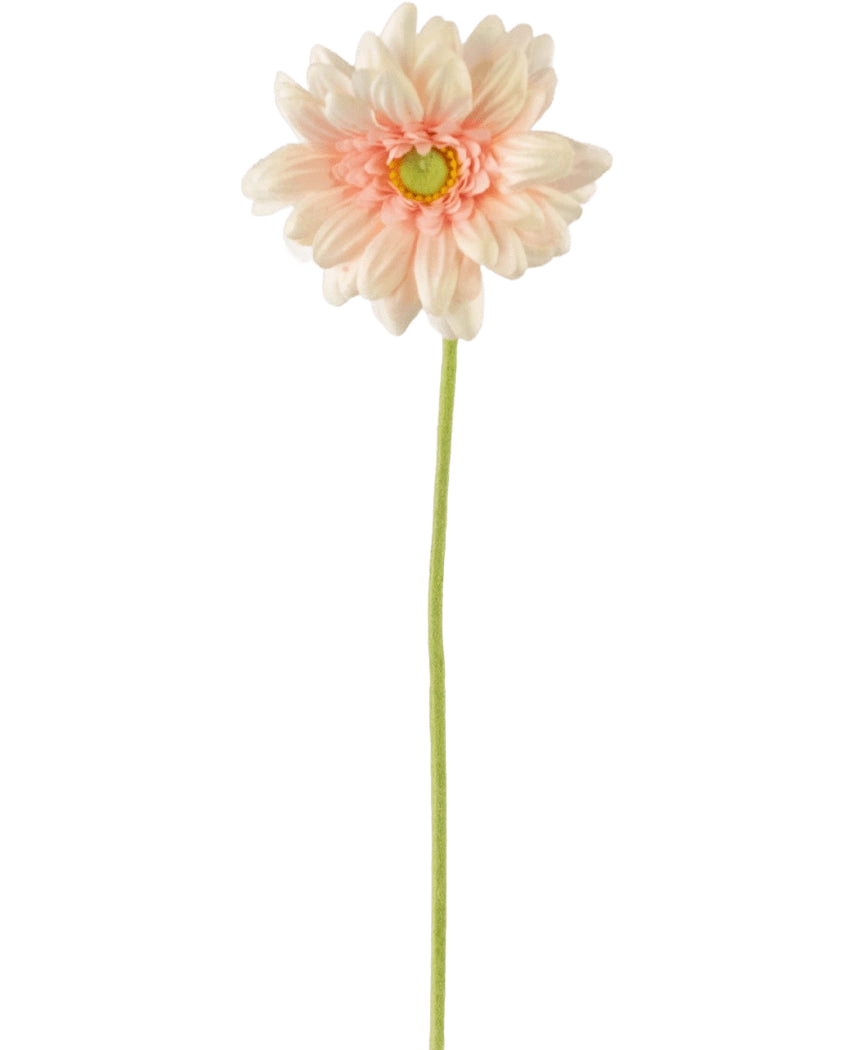 La Fleur Artificielle Gerbera mini 47 cm rose tendre est une marguerite artificielle rose clair avec des pétales doux et superposés et un cœur jaune sur une longue tige verte, sur un fond blanc uni.