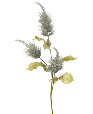 Une seule tige de fleur artificielle Pampas bleue de 95 cm - avec des panaches vaporeux de couleur bleue et des feuilles vert tendre - apporte une touche décorative élégante dans tout décor moderne et se détache magnifiquement sur un fond blanc uni.
