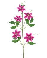 La fleur artificielle Clematis double 78 cm violette a cinq fleurs doubles violettes en forme d'étoile avec des feuilles vertes et des vrilles bouclées sur des tiges minces, sur un fond blanc.