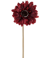 La fleur artificielle Gerbera 53 cm bordeaux se compose d'un gerbera artificiel d'une riche teinte rouge foncé avec des pétales superposés et un cœur marron, attaché à une longue tige droite de couleur claire et présenté sur un fond blanc uni.