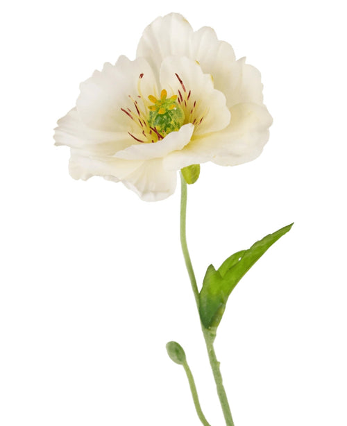 Le Pavot Artificiel Real Touch Crème/Jaune 65 cm a une seule fleur blanche avec des pétales délicats, un cœur jaune-vert, une tige fine, des feuilles vertes et un petit bourgeon sur un fond blanc uni.
