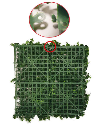 Quatre tapis de haie artificielle imbriqués mélangent des panneaux de 50 x 50 cm présentés avec un gros plan de la grille et du mécanisme de connexion. Chaque panneau comporte des feuilles artificielles, parfaites pour créer un mur végétal luxuriant à l'intérieur ou à l'extérieur.