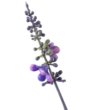 La Lavande Artificielle 51 cm en pot décoratif a une seule tige haute avec de petits boutons et fleurs ronds violets et verts disposés verticalement sur un fond blanc.