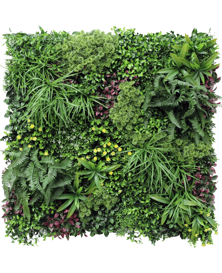 La Haie Artificielle Wonderland 100x100 cm UV est un jardin vertical carré avec un mélange dense de feuilles vertes et violettes, de fougères et de petites fleurs jaunes dans un agencement luxuriant et structuré.