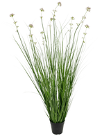 Le pot d'herbe artificielle de poireaux, de fleurs et d'oignons de 120 cm ignifuge a de longues feuilles vertes ressemblant à de l'herbe et de longues tiges avec des grappes de fleurs violet clair, parfaites pour ajouter une verdure réaliste à n'importe quel espace.