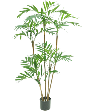 Le Plante Artificielle Parlour Deluxe 120 cm est un grand palmier d'intérieur en pot avec plusieurs tiges fines brunes et des bouquets de feuilles vertes longues et étroites, sur un fond blanc uni.