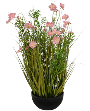 Le pot de gazon artificiel rose Gesang Flower oignon 56 cm ignifuge a un pot noir avec un long gazon artificiel vert et des fleurs rose-blanc tendre, parfait pour un intérieur élégant sur un fond blanc.